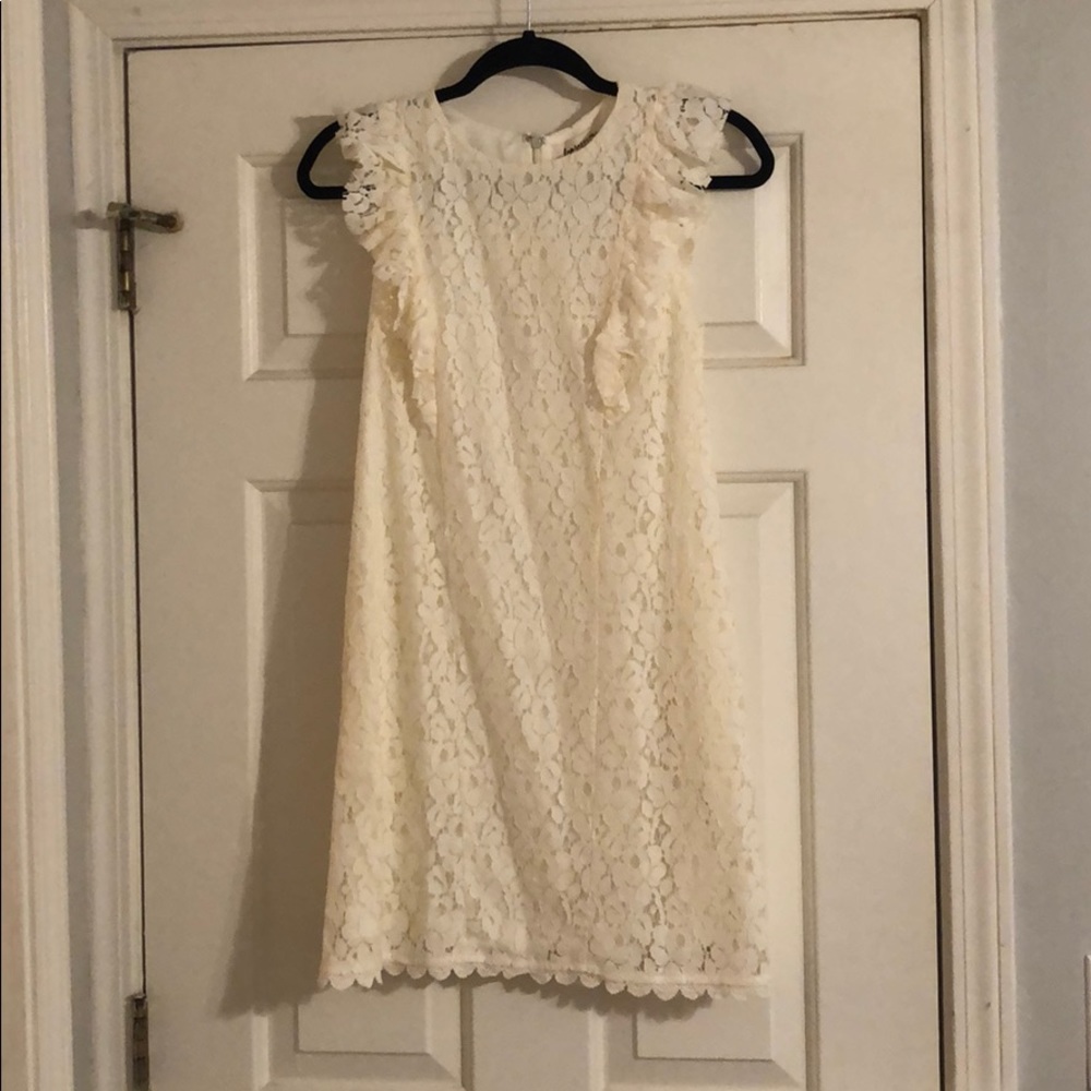 Red dress boutique white lace shift dress